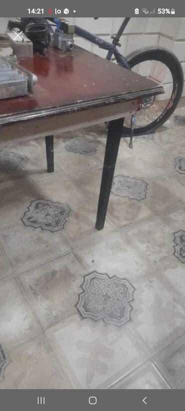 Klassik masa, Açılmayan, Taxta, Dördbucaq masa lalafo.az -da Klassik masa, Açılmayan, Taxta, Dördbucaq masa