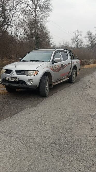 Mitsubishi L200: 2.5 l | 2009 il 381810 km Pikap lalafo.az -da Mitsubishi L200: 2.5 l | 2009 il 381810 km Pikap