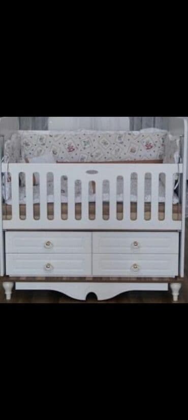 Oğlan və qız üçün, Dördbucaq, Beşik, Dəst ilə, Matras ilə, Yellənmə mexanizm ilə lalafo.az -da Oğlan və qız üçün, Dördbucaq, Beşik, Dəst ilə, Matras ilə, Yellənmə mexanizm ilə