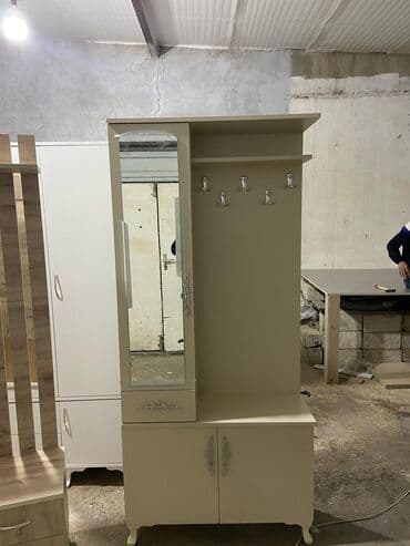 Yeni, Açılan, 3 qapılı Düz dolab, Dəhliz dolabı, Azərbaycan lalafo.az -da Yeni, Açılan, 3 qapılı Düz dolab, Dəhliz dolabı, Azərbaycan