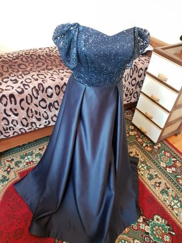 Tünd göy rəngdə zərif ziyafət geyimi - Model: döşəməaşağı uzunluqda lalafo.az -da Tünd göy rəngdə zərif ziyafət geyimi - Model: döşəməaşağı uzunluqda