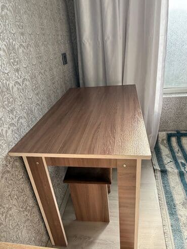 Mətbəx üçün, İşlənmiş, Açılmayan, Dördbucaq masa, 4 stul lalafo.az -da Mətbəx üçün, İşlənmiş, Açılmayan, Dördbucaq masa, 4 stul