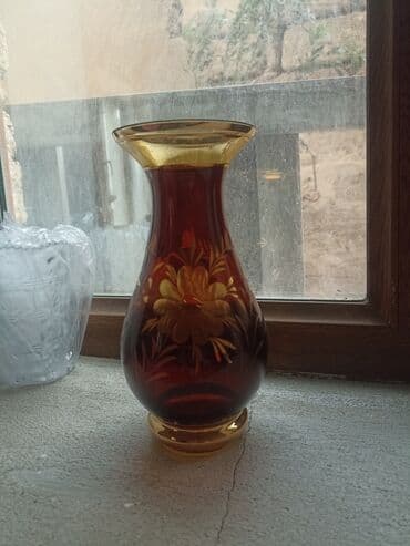 Bir vaza, Bogem şüşəsi lalafo.az -da Bir vaza, Bogem şüşəsi