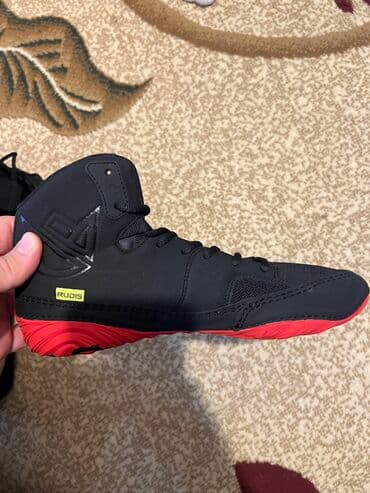 Шлемы: Teze güləş ayaqqabısıdı baha alınıp dəyərinden ucuza satılır at lalafo.az — 2 Шлемы: Teze güləş ayaqqabısıdı baha alınıp dəyərinden ucuza satılır — 2