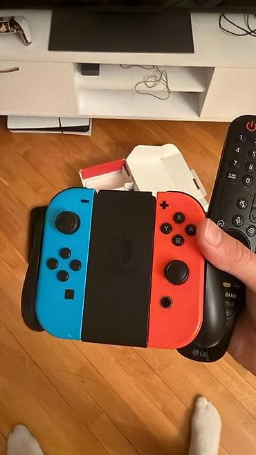 Nintendo Switch konsol dəsti Komplekt: - Nintendo Switch konsolu lalafo.az -da — 2 Nintendo Switch konsol dəsti Komplekt: - Nintendo Switch konsolu — 2