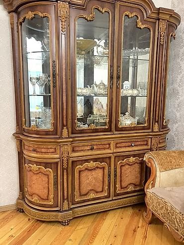 Стеклянная витрина-шкаф at lalafo.az Стеклянная витрина-шкаф