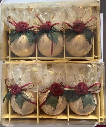 Оригинальные ёлочные игрушки в коробках двух видов. Красивые lalafo.az -da Оригинальные ёлочные игрушки в коробках двух видов. Красивые