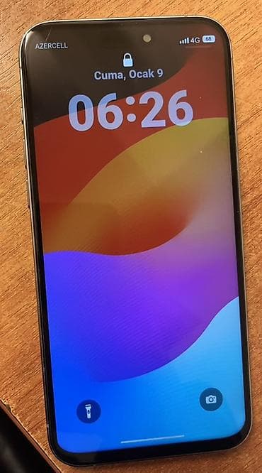 IPhone 15 Pro Max, Gümüşü, Qırıq lalafo.az -da IPhone 15 Pro Max, Gümüşü, Qırıq