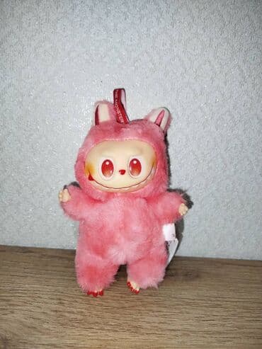 Məhsul: “The Monsters” yumşaq oyuncağı - Dizayn: Çəhrayı tüklü lalafo.az -da Məhsul: “The Monsters” yumşaq oyuncağı - Dizayn: Çəhrayı tüklü