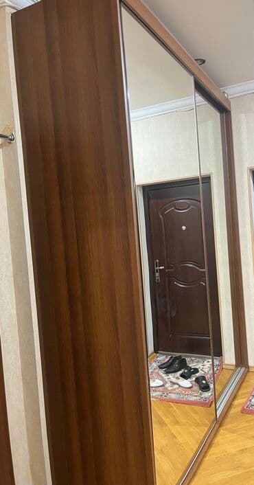 Kupe, 2 qapılı Düz dolab, Qarderob, paltar dolabı lalafo.az -da Kupe, 2 qapılı Düz dolab, Qarderob, paltar dolabı