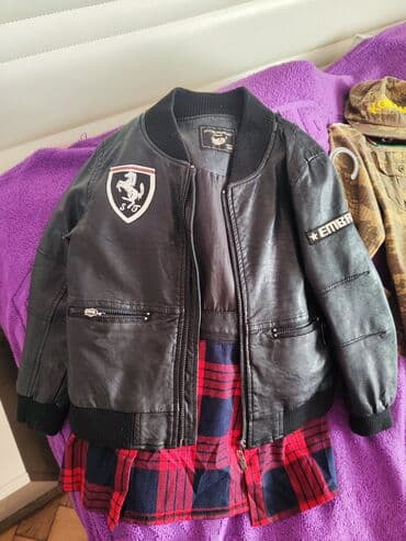 Fərqli tikiş detalları ilə hazırlanmış qara rəngli uşaq bomber lalafo.az -da Fərqli tikiş detalları ilə hazırlanmış qara rəngli uşaq bomber