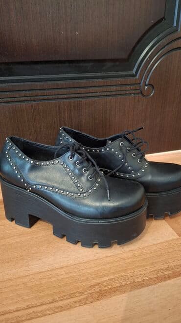 Tuflilər, Ölçü: 37, rəng - Qara, İşlənmiş lalafo.az -da Tuflilər, Ölçü: 37, rəng - Qara, İşlənmiş