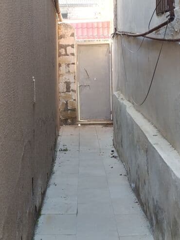 Otel və hostellər: Obyekt: Kiçik həyət sahəsi və köməkçi tikili Təsvir: - Dəmir qapılı lalafo.az -da — 3 Otel və hostellər: Obyekt: Kiçik həyət sahəsi və köməkçi tikili Təsvir: - Dəmir qapılı — 3