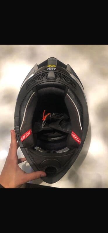 Moto əlcəklər: Tepteze kask, Size M 140 manata almişam 100 satıram razmeri uygun lalafo.az -da — 2 Moto əlcəklər: Tepteze kask, Size M 140 manata almişam 100 satıram razmeri uygun — 2