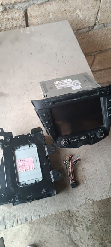 Tecili satilir Hyundai Veloster zavod usuliteli ve manitoru ikisi lalafo.az -da Tecili satilir Hyundai Veloster zavod usuliteli ve manitoru ikisi