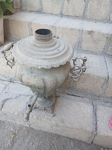 Antik köhnə üslub samovar - Material: metal (mis/bronz tonlarında) at lalafo.az Antik köhnə üslub samovar - Material: metal (mis/bronz tonlarında)