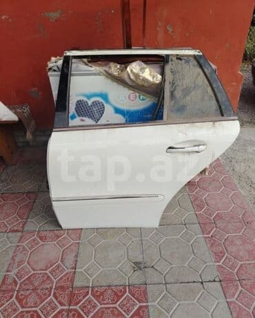 Məhsul: Avtomobil arxa sol qapı (universal e klas 2008), ağ rəng lalafo.az -da Məhsul: Avtomobil arxa sol qapı (universal e klas 2008), ağ rəng