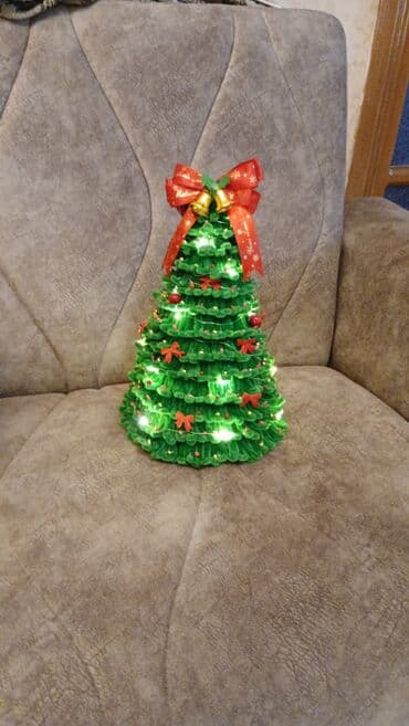 Yeni il üçün dekorativ masaüstü şam ağacı - Material: yumşaq yaşıl lalafo.az -da Yeni il üçün dekorativ masaüstü şam ağacı - Material: yumşaq yaşıl