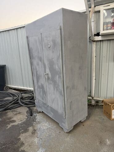 Metal seyf/dolab – ağır konstruksiyalı - Material: qalın metal korpus lalafo.az -da Metal seyf/dolab – ağır konstruksiyalı - Material: qalın metal korpus
