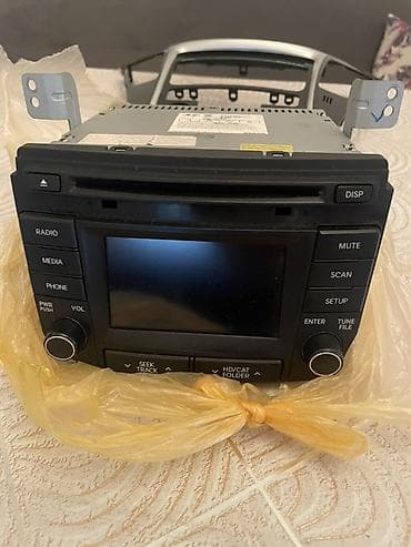 Hyundai orijinal multimedia/radio başlıq bloku və ön panel çərçivəsi lalafo.az -da Hyundai orijinal multimedia/radio başlıq bloku və ön panel çərçivəsi