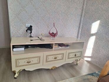 TV altlığı yaxşı vəziyyətdədir. Ünvan: Səbail ray, Badamdar qəsəbəsi lalafo.az -da TV altlığı yaxşı vəziyyətdədir. Ünvan: Səbail ray, Badamdar qəsəbəsi