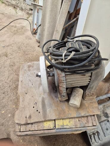 Elektrik daş yonma / itiləmə aparatı - Güclü elektrik mühərriki lalafo.az -da Elektrik daş yonma / itiləmə aparatı - Güclü elektrik mühərriki
