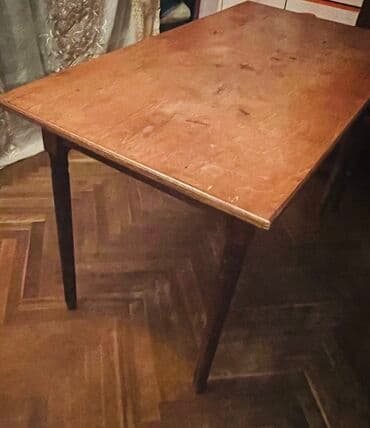 Qonaq masası, İşlənmiş, Açılmayan, Taxta, Dördbucaq masa lalafo.az -da Qonaq masası, İşlənmiş, Açılmayan, Taxta, Dördbucaq masa