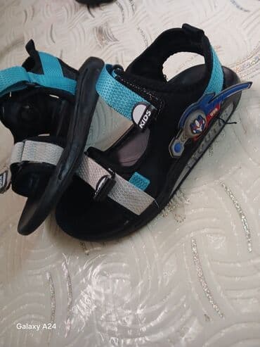 Манежи: Çox az geyinilib çox keyfiyyərlidir .rassiyadan alınıb .35 at lalafo.az — 2 Манежи: Çox az geyinilib çox keyfiyyərlidir .rassiyadan alınıb .35 — 2