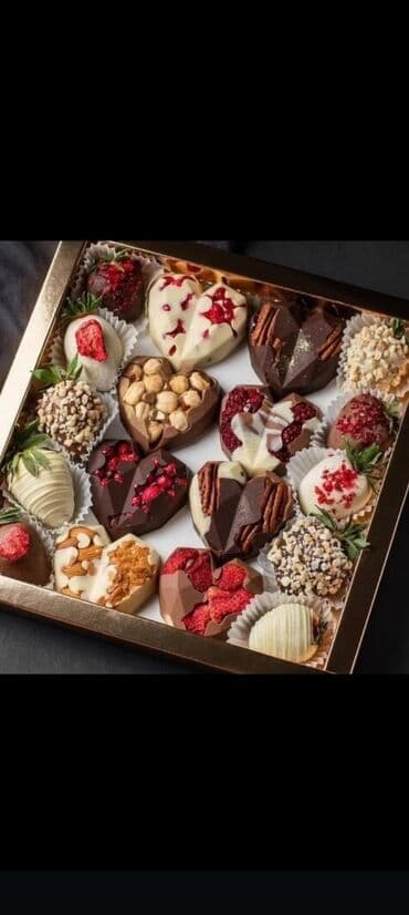 Məhsul: Şokoladlı hədiyyə qutuları və şirniyyat kompozisiyaları lalafo.az -da Məhsul: Şokoladlı hədiyyə qutuları və şirniyyat kompozisiyaları