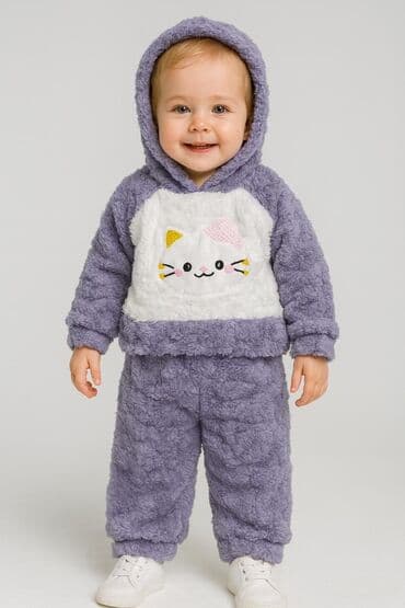 Uşaq üçün tüklü iki hissəli kostyum – kapüşonlu sviter və şalvar lalafo.az -da Uşaq üçün tüklü iki hissəli kostyum – kapüşonlu sviter və şalvar