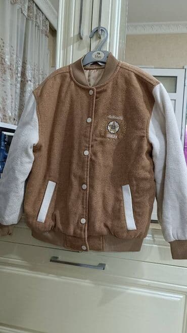 11 -12 yaşa qız kurtkasi.yeni kimidir.cox gesengdir.25 manat lalafo.az -da 11 -12 yaşa qız kurtkasi.yeni kimidir.cox gesengdir.25 manat