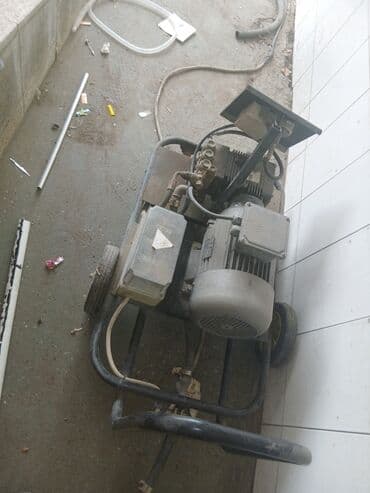 Sənaye tipli elektriklə işləyən yuyucu/kompressor qurğusu - Güclü lalafo.az -da Sənaye tipli elektriklə işləyən yuyucu/kompressor qurğusu - Güclü