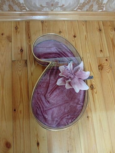 Dekorativ şüşə qutu – “butalı” forma - Material: şəffaf akril/şüşə lalafo.az -da Dekorativ şüşə qutu – “butalı” forma - Material: şəffaf akril/şüşə