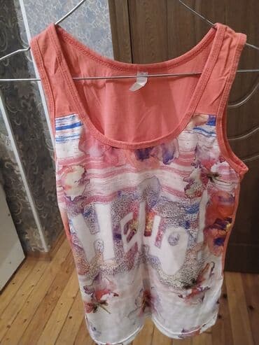 Qadınlar üçün yay köynəyi (mayka) - Rəng: somon/şaftalı üst hissə, ön lalafo.az -da Qadınlar üçün yay köynəyi (mayka) - Rəng: somon/şaftalı üst hissə, ön