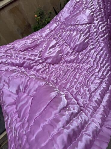 Yataq üçün Yeni rəng - Bənövşəyi Yataq örtüyü lalafo.az -da Yataq üçün Yeni rəng - Bənövşəyi Yataq örtüyü