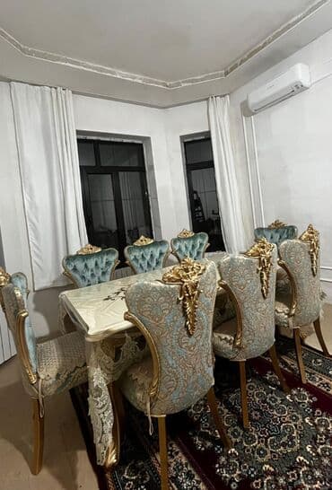 Qonaq otağı üçün, İşlənmiş, Kvadrat masa, 8 stul lalafo.az -da Qonaq otağı üçün, İşlənmiş, Kvadrat masa, 8 stul