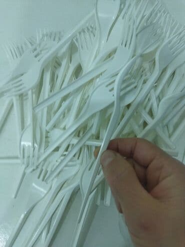 83 eded vilka 36 eded qaşıq yenidir. Toplam 6 AZN lalafo.az -da 83 eded vilka 36 eded qaşıq yenidir. Toplam 6 AZN