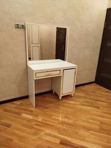 Yeni, Açılmayan, Laminat, Kvadrat masa lalafo.az -da Yeni, Açılmayan, Laminat, Kvadrat masa