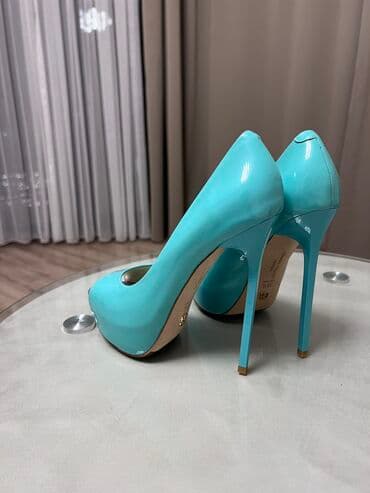 Угги: Туфли, Размер: 37, цвет - Голубой, Новый at lalafo.az — 2 Угги: Туфли, Размер: 37, цвет - Голубой, Новый — 2