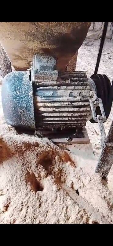 Sənaye elektrik mühərriki – kasnak ötürməli Təsvir: - Güclü üçfazalı lalafo.az -da Sənaye elektrik mühərriki – kasnak ötürməli Təsvir: - Güclü üçfazalı