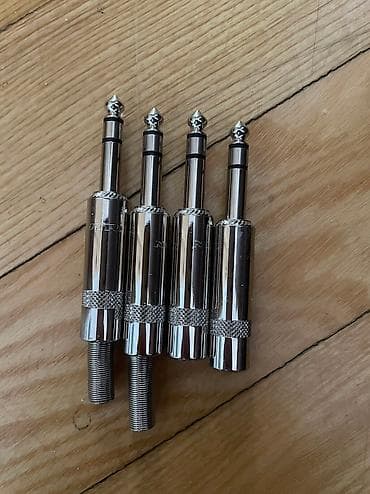 Canon Exseler audio. Razyom 1 ededi 3
Bug Gek lalafo.az -da — 3 Canon Exseler audio. Razyom 1 ededi 3
Bug Gek — 3