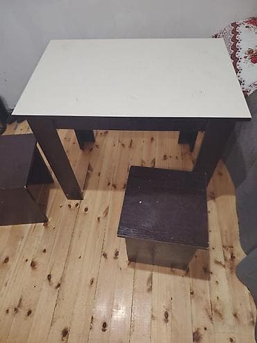 Mətbəx üçün, İşlənmiş, Açılmayan, Dördbucaq masa, 2 stul lalafo.az -da Mətbəx üçün, İşlənmiş, Açılmayan, Dördbucaq masa, 2 stul