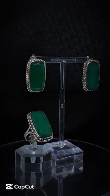 Dəstə daxildir: Üzük, Sırğa, Gümüş, 925 Əyar lalafo.az -da Dəstə daxildir: Üzük, Sırğa, Gümüş, 925 Əyar