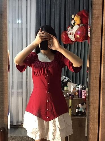 Qırmızı-ağ qadın paltarı - Stil: İkiqat effektli paltar – üst hissə lalafo.az -da Qırmızı-ağ qadın paltarı - Stil: İkiqat effektli paltar – üst hissə