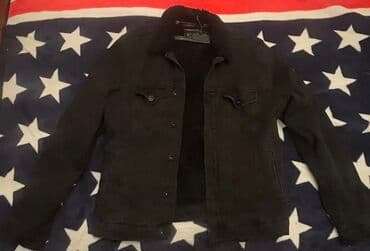 Qara rəngdə dəri kürk cins gödəkçə satılır. Xl razmer. 100 manata lalafo.az -da Qara rəngdə dəri kürk cins gödəkçə satılır. Xl razmer. 100 manata