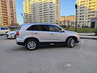 Kia Sorento: 2 l | 2012 il Ofrouder/SUV lalafo.az -da — 6 Kia Sorento: 2 l | 2012 il Ofrouder/SUV — 6