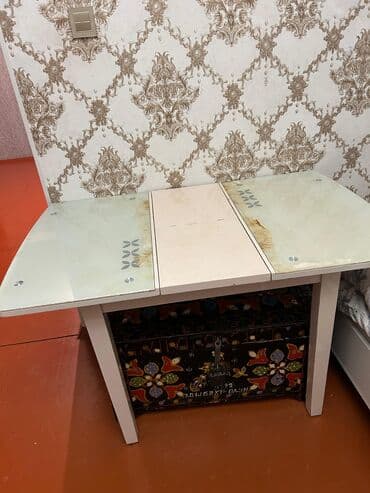 Mətbəx masası, Açılan, Şüşə, Dördbucaq masa lalafo.az -da Mətbəx masası, Açılan, Şüşə, Dördbucaq masa