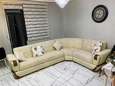 Künc divan dəsti – krem rəngli, yumşaq teksturalı parça ilə - lalafo.az -da Künc divan dəsti – krem rəngli, yumşaq teksturalı parça ilə -