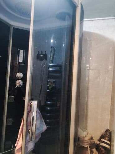 Üstü qapalı kabina, Künc üçün lalafo.az -da Üstü qapalı kabina, Künc üçün