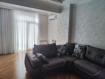 Ev səkilərdə gördüyünüz kimi yaxşı vəziyyətdə saxlanılıb. Hər hansı lalafo.az -da Ev səkilərdə gördüyünüz kimi yaxşı vəziyyətdə saxlanılıb. Hər hansı